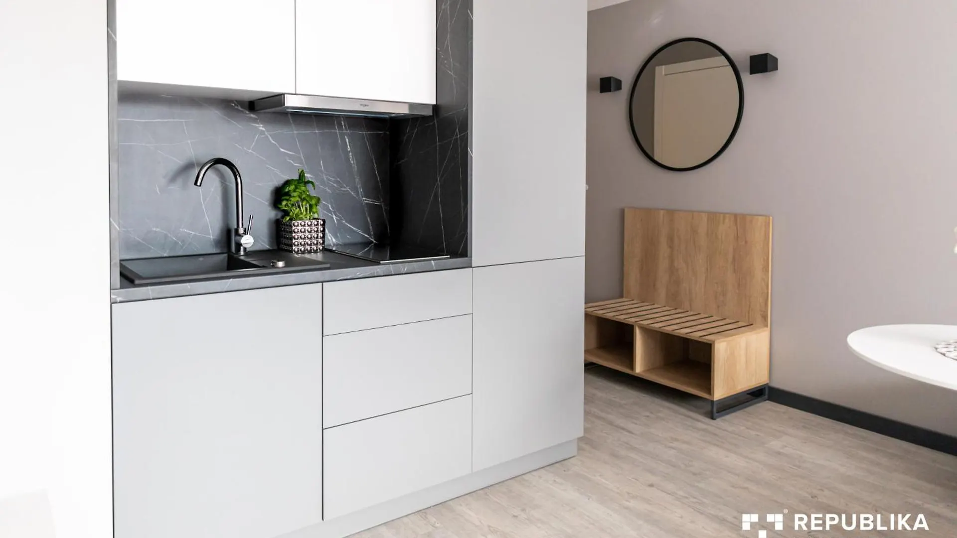 Apartment Apartament Brzoskwiniowy Wroclaw